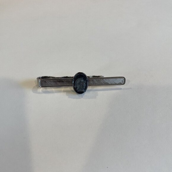 Geoffrey Beene Tie Tack Clip Youth Boy Silver Tone Soldier In Box - Picture 4 of 6